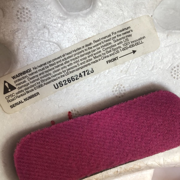 HELLO KITTY SANRIO child helmet size "child 9/16" green with apple & kitty logo - Picture 11 of 11